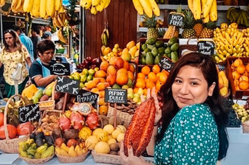 mejor-food-tour-en-lima-fruta-local